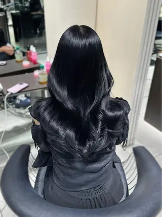 ロング 𝒔𝒂𝒚𝒂🫧 /艶カラーのヘアスタイル