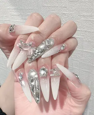 ネイル D-BEAUTY Nailsalonのネイルデザイン