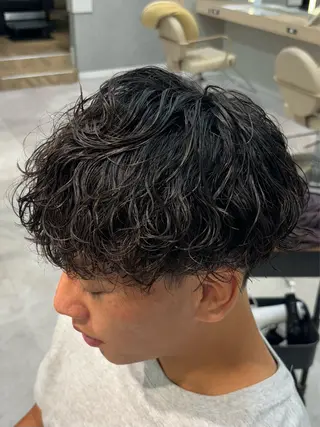 パーマ メンズ メンズパーマ、スパ イキー、上野星也のヘアスタイル