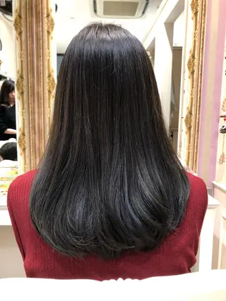 ロング カラー ツヤ髪カラー💎 佐藤あきのヘアスタイル