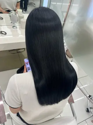 セミロング オオタ ユウトのヘアスタイル