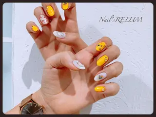 ネイル THECOLORS所属・近貞 莉奈のネイルデザイン