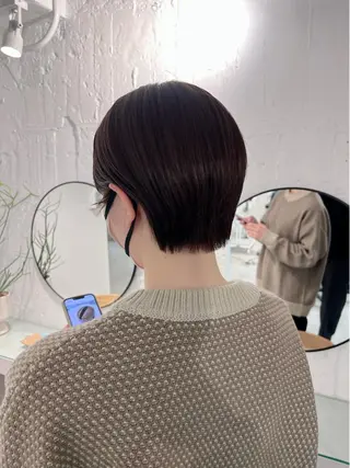 ショート foto所属・𝐁𝐋𝐔𝐄𝐓 /カット特化/新宿のヘアスタイル