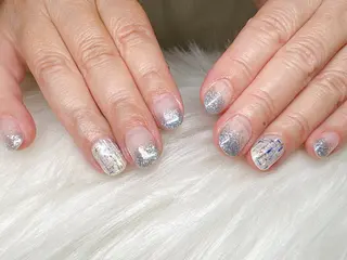 ネイル ECLAT エクラ所属・寺山 千鶴のネイルデザイン