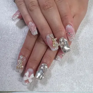 ネイル Rire_eye+beauty_nail所属・Rire_ nail_yukiのネイルデザイン