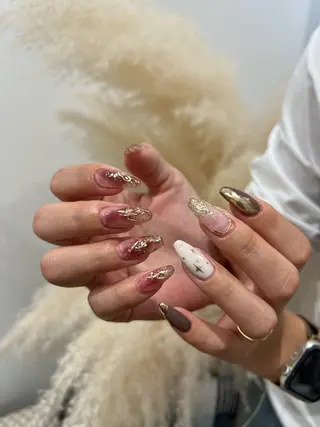 ネイル Color . Iwanoのネイルデザイン