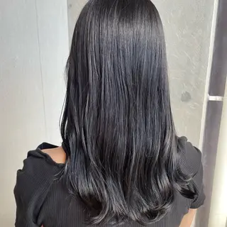 セミロング カラー 五反田 綾里のヘアスタイル