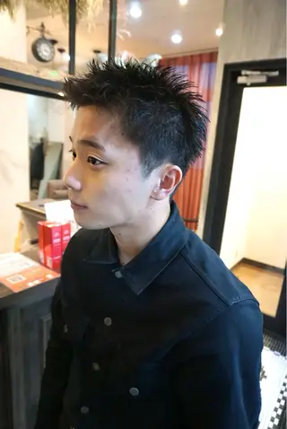 ショート デザインパーマ 藤田和樹のヘアスタイル