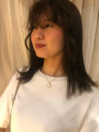 セミロング カラー NOUN所属・eri kinjoのヘアスタイル