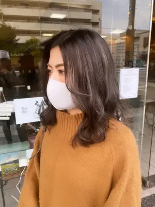 セミロング カラー ヘアアレンジ HAIRSALONLOOP所属・川上 麻梨阿のヘアスタイル