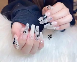 カラー ZIN RUBYNAILのネイルデザイン