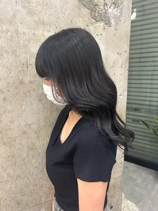 セミロング カラー 寺澤 花梨のヘアスタイル