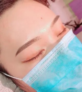 mary メアリーの眉毛・アイブロウイメージ