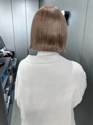 ショート カラー くすみミルクティー／ ブラウン🪡TOWAのヘアスタイル