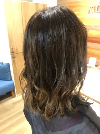 ミディアム カラー Ate by little所属・青木 梢のヘアスタイル