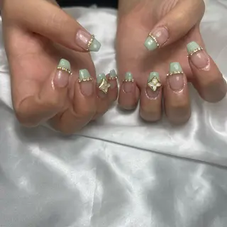 ネイル ALPHA. リリカのネイルデザイン