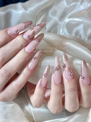 ネイル Yolo Nails💎のネイルデザイン
