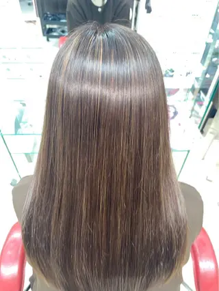 カラー Earth長崎浜の町店所属・年末限定艶カラー ⛄️⛄️梅本琉衣のヘアスタイル