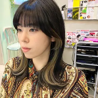 セミロング カラー 普通の美容室じゃない ‼️/若林のヘアスタイル