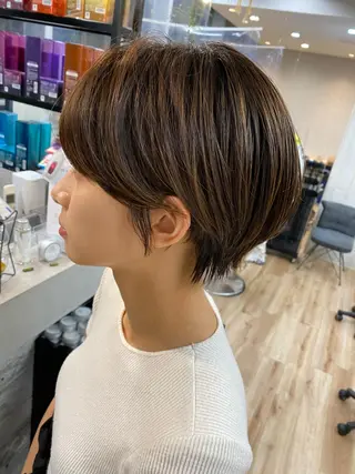 ショート カラー パーマ Riposo.所属・✨艶髪✨ 奈須晴香のヘアスタイル