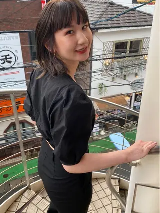 セミロング カラー qiie/ワンカラー インナーカラーのヘアスタイル