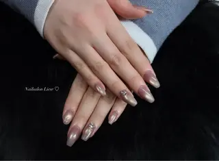 ネイル 𝑵𝒂𝒊𝒍𝒔𝒂𝒍𝒐𝒏 𝑳𝒊𝒆𝒔𝒆所属・𝐋𝐢𝐞𝐬𝐞 𝐘𝐔𝐈のネイルデザイン