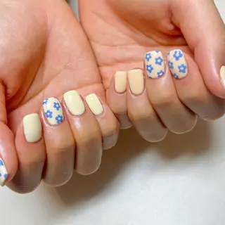 ネイル REHTOF ｜朝7時Open☀️のネイルデザイン