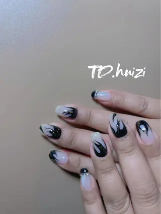 ミディアム めぐみのネイルサロン 惠のネイルデザイン