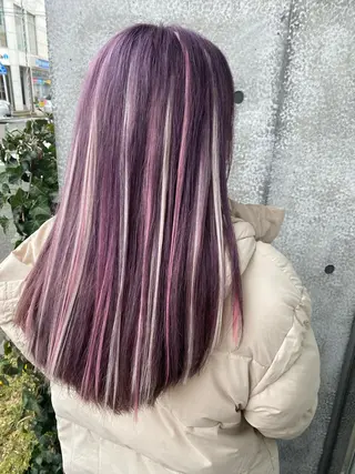 ロング カラー エクステ／インナー カラー 礒野朱里のヘアスタイル