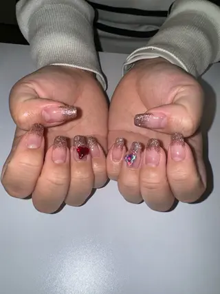 ネイル 濱岡 咲のネイルデザイン