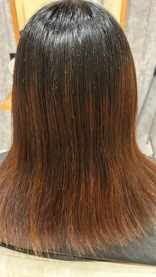 セミロング カラー ♣️似合わせカット 艶髪カラーYUUGAのヘアスタイル