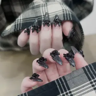 ネイル Uzuki ／ROCCOnailのネイルデザイン