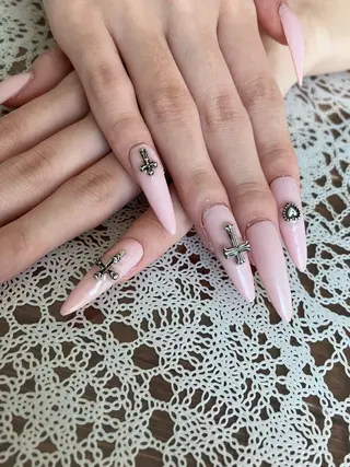 ネイル Ideal Me 春内茉那の眉毛・アイブロウイメージ