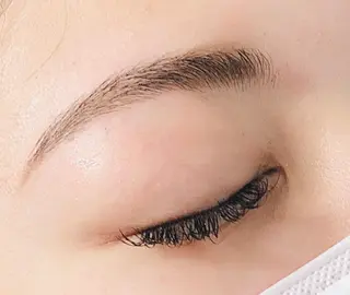 ARONA (アローナ)の眉毛・アイブロウイメージ