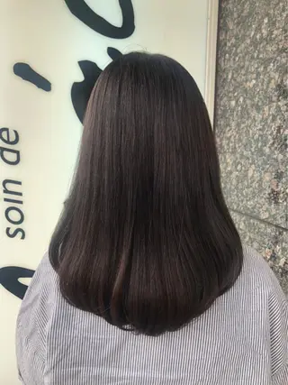 セミロング カラー インナー×縮毛矯正 ピンクカラー澤井里菜のヘアスタイル