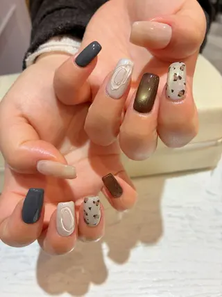 ネイル Nest 岩崎のネイルデザイン