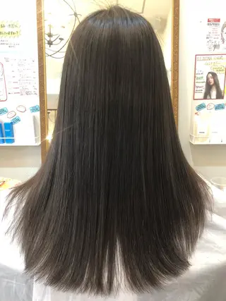 ロング 荒木 ユウのヘアスタイル