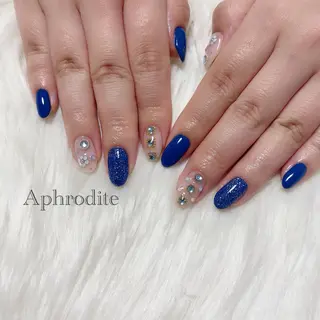 ネイル Aphrodite パラジェル認定サロンのネイルデザイン