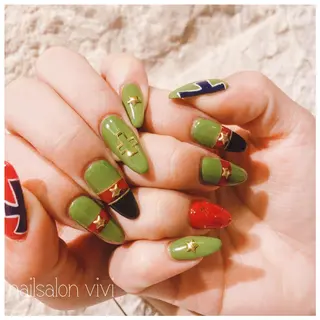 ネイル ＶＩＶＩ nailsalonのネイルデザイン