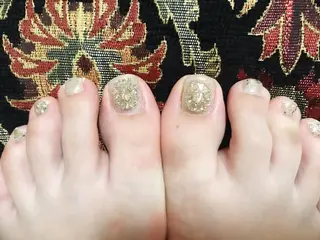 ネイル ネイルリボン 受付スタッフのネイルデザイン