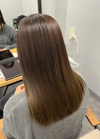 セミロング カラー N° aria 三軒茶屋のヘアスタイル