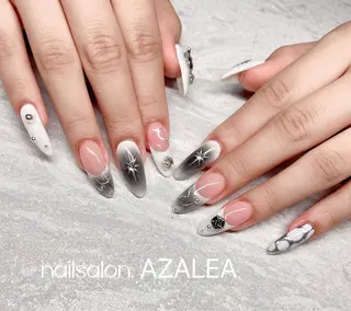 ネイル R inのネイルデザイン