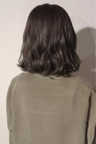 ミディアム カラー 🌈ディレクター🌈 徳松優希のヘアスタイル