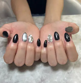 ネイル MAMIネイリスト UNELMA所属のネイルデザイン