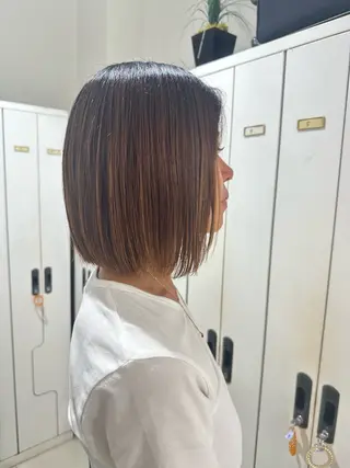 ショート ブリーチ/艶カラー /縮毛矯正/みなのヘアスタイル