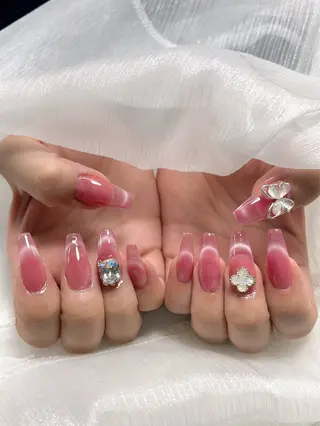 ネイル W&nail  slon所属・W·mai nail 関内のネイルデザイン