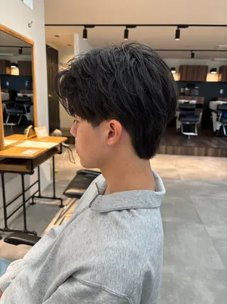 メンズ フェザーパーマ/韓国 /メンズカット/保立のヘアスタイル