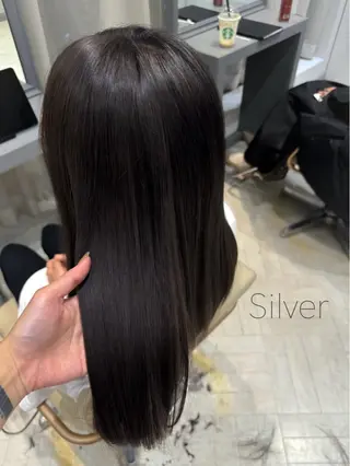 ミディアム たぴ。ぱつっとボブ /暖色艶カラー🍒のヘアスタイル