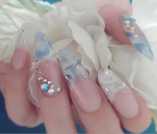 ロング ネイル Megumi Nailのネイルデザイン