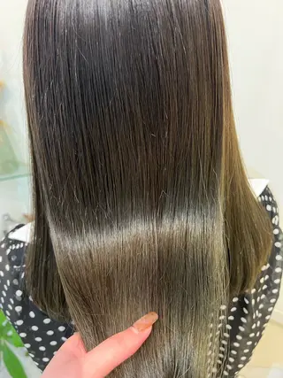 セミロング カラー ブリーチしない暖色 カラー🥀杉 優菜のヘアスタイル